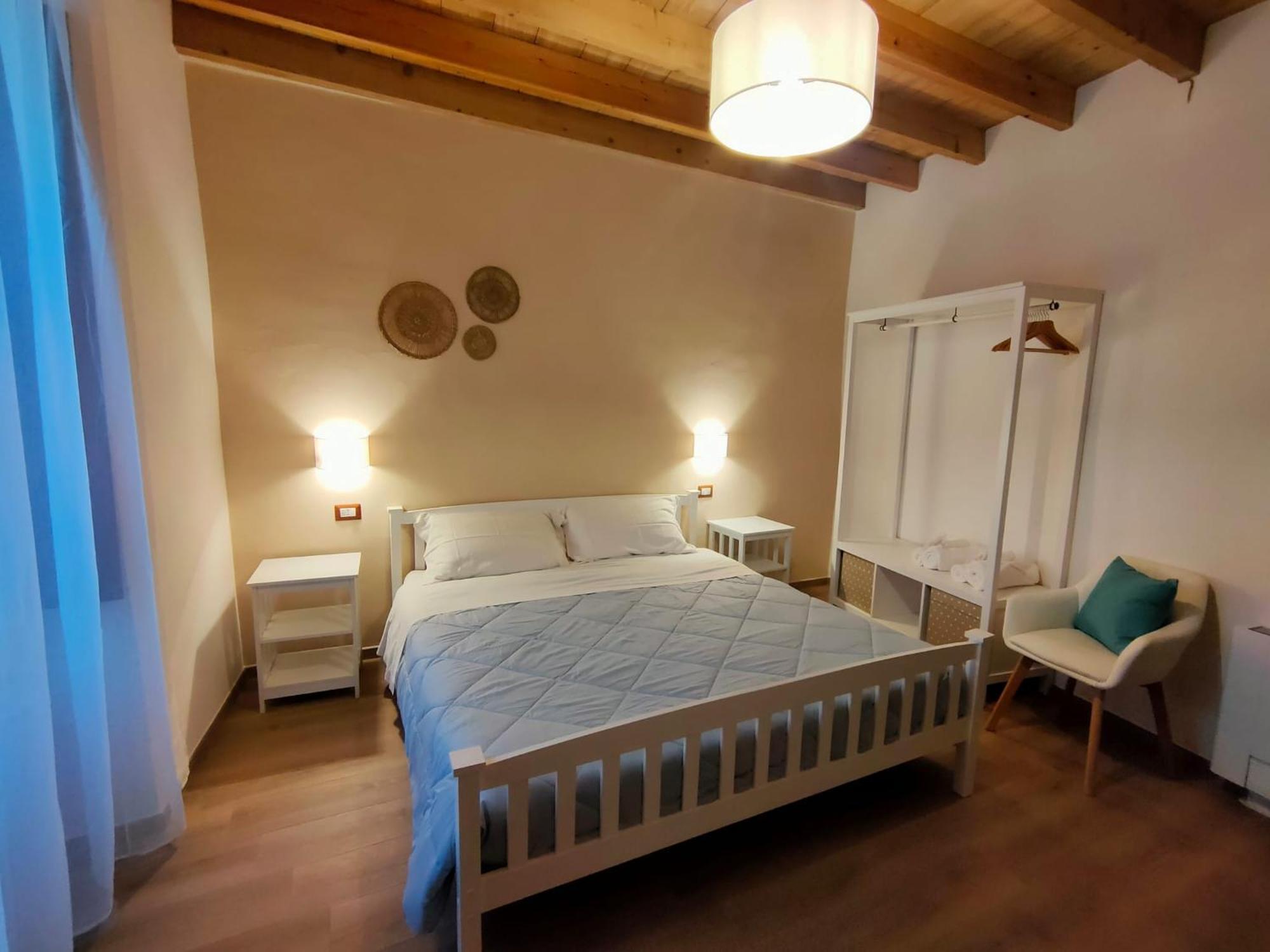 Donna Raffaela Bed & Breakfast Tertenìa Exterior foto